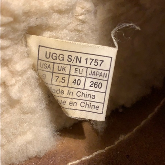 Ugg flats - Picture 5 of 7